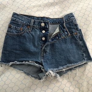 Levi Jean shorts size 24